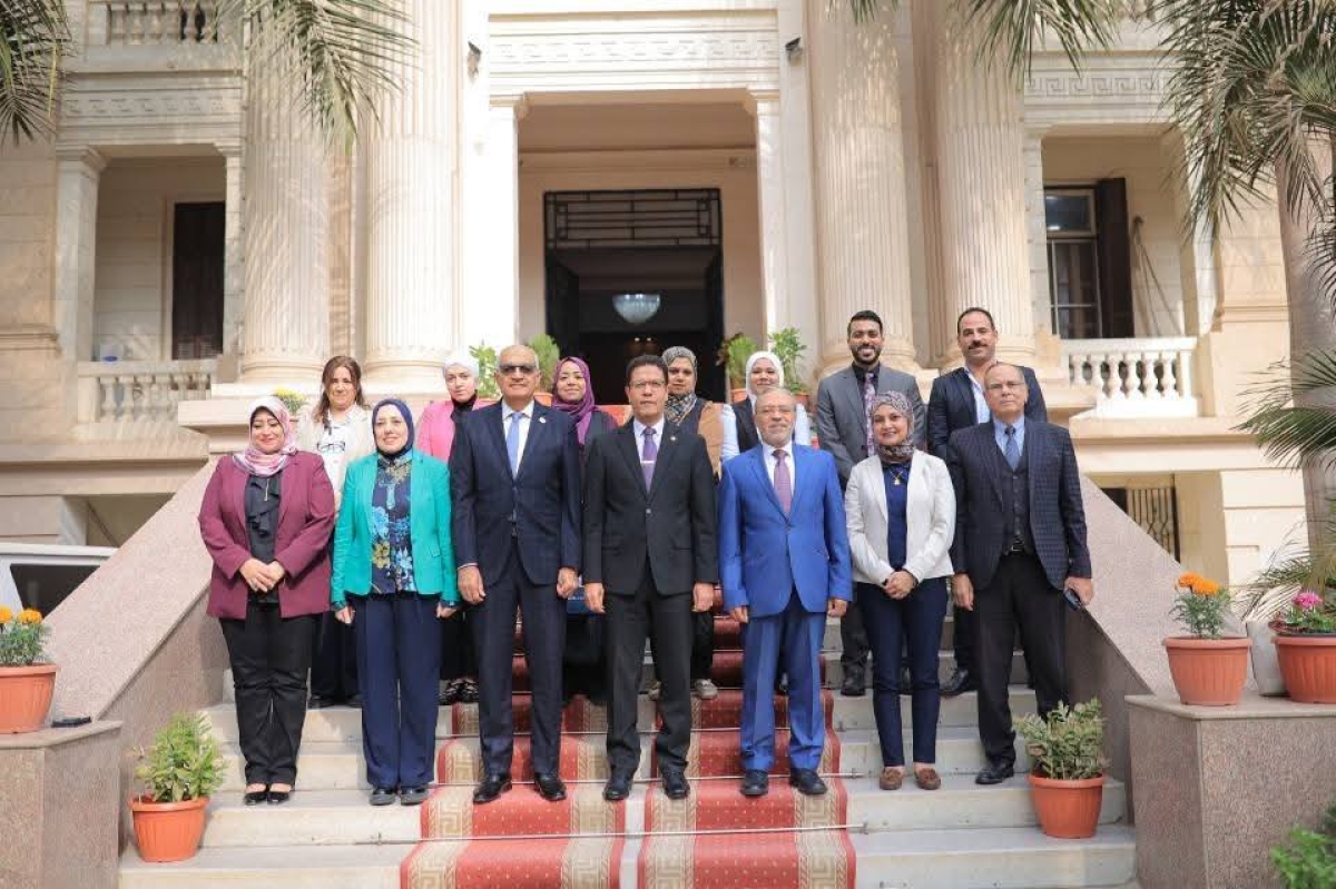 رئيس جامعة بنها يستقبل فريق جائزة مصر للتميز الحكومي بوزارة التخطيط والتنمية الاقتصادية